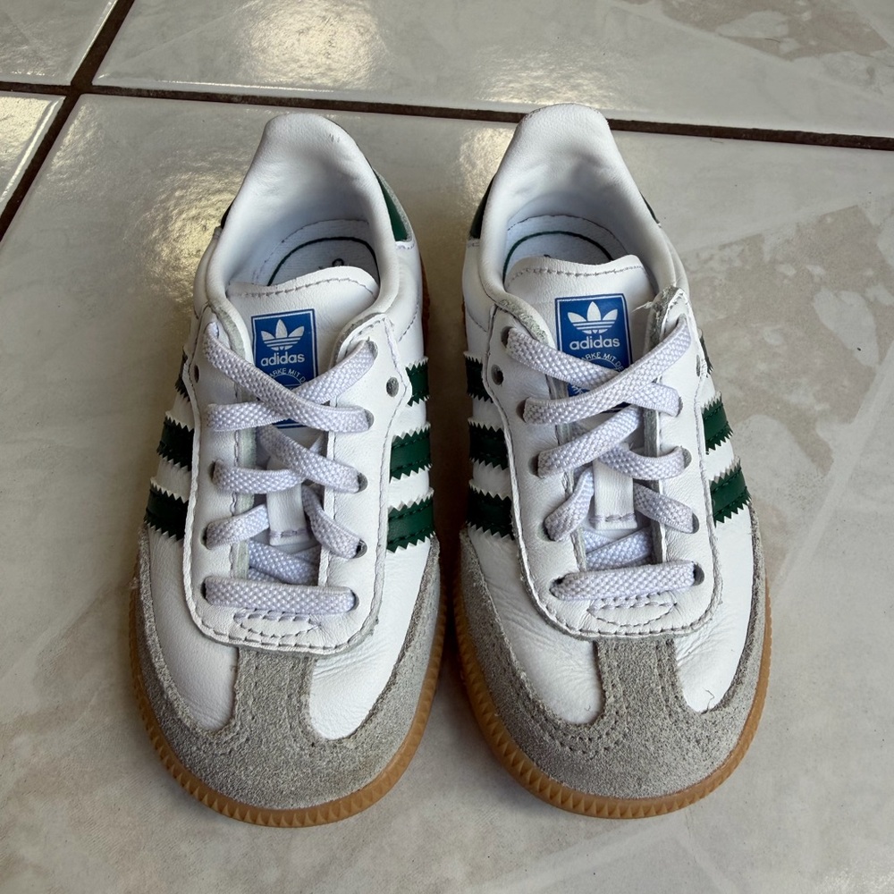 adidas Kids Samba Sneakers in White & Green with Gum Sole - Picture 2 of 4
